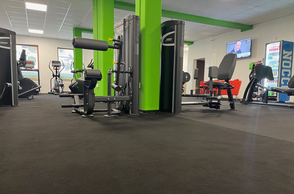 fitplus_Bruck_Geraetebereich